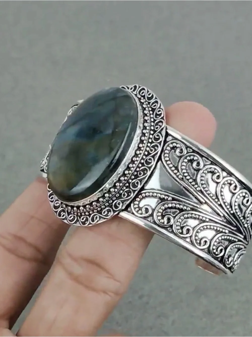 925 Labradorite Silver-Tone Cuff Bracelet - Blue-Green Oval Stone